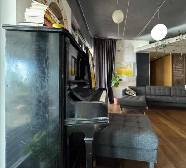 Un apartament ca o casa, cu peluza si ponton pe lac - 6