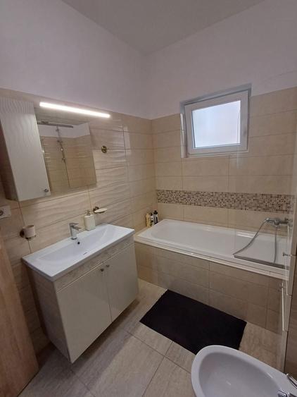 Apartament de inchiriat in Tractorul - 3