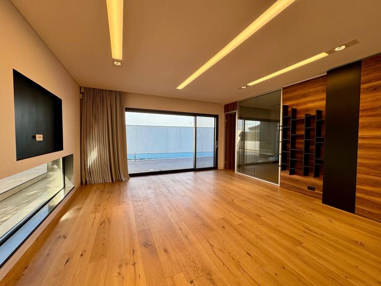 The Columbus Collection – Grand Horizon Villa - 3