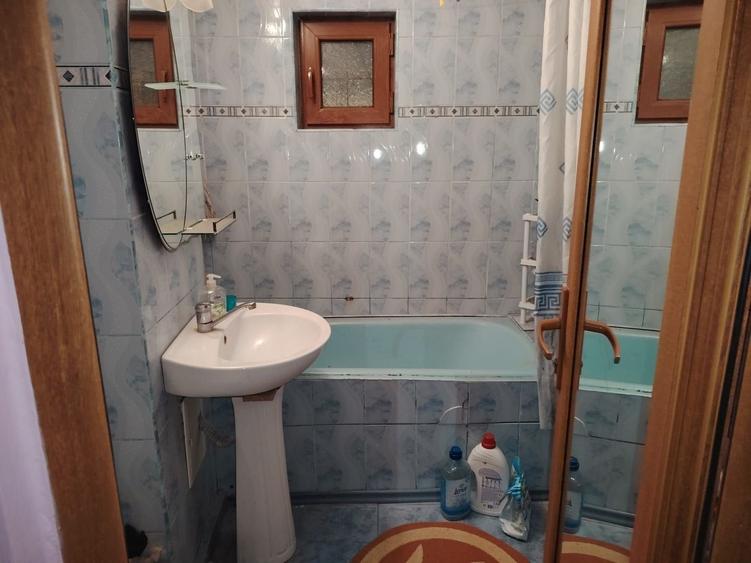 De vanzare apartament 3 camere - 5