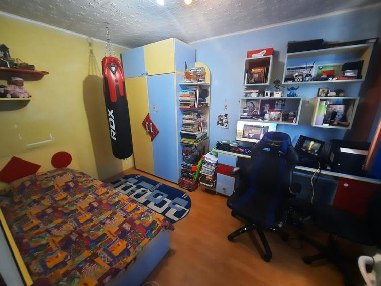 Apartament cu 3 camere, zona Alexandru - 4