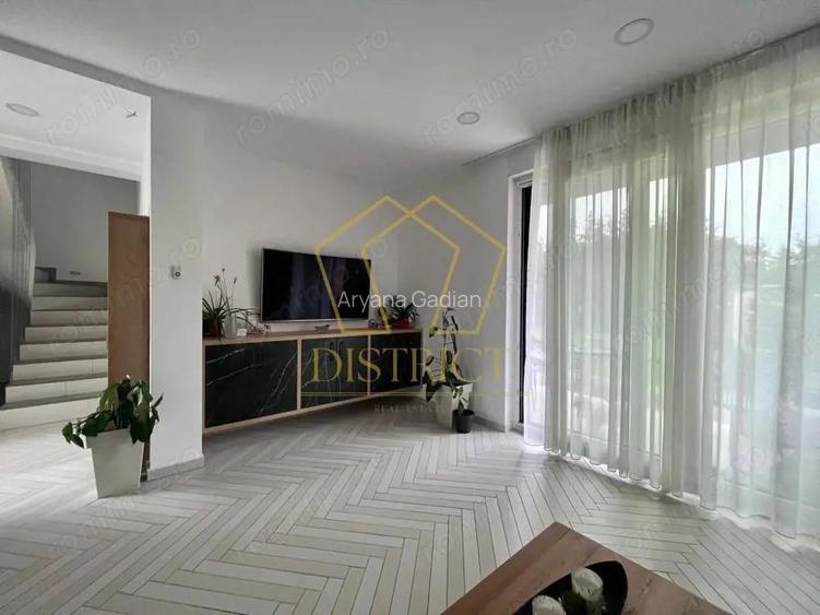 Apartament pe 3 nivele, cu 4 camere si curte comuna | Giroc | Hotel IQ Apartament pe 3 nivele, cu 4 camere si curte comuna | Giroc | Hotel IQ