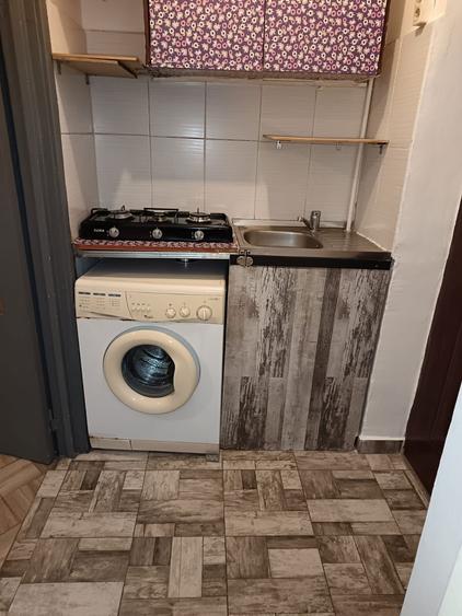 Vand garsoniera in localitatea Ploiesti - 1