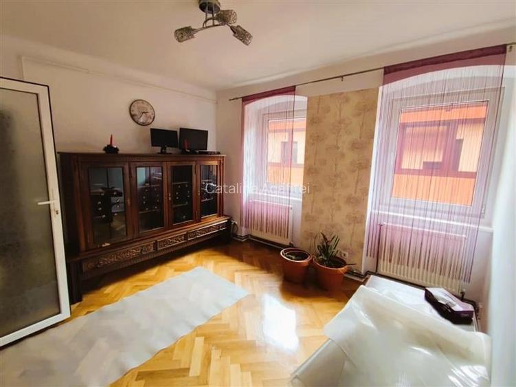 Apartament 3 Camere pentru Birouri sau Servicii. Zona Centrala Apartament 3 Camere pentru Birouri sau Servicii. Zona Centrala