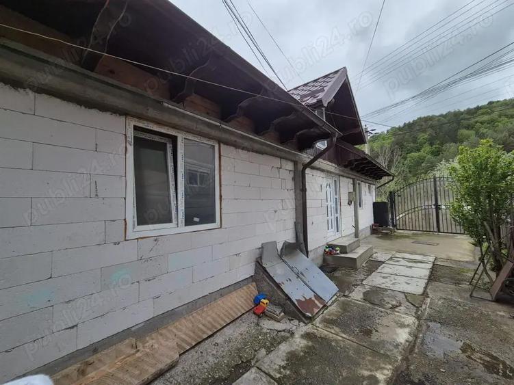 Vand casa Moroeni Dambovita - 1