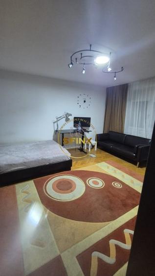 Garsoniera | Bd Decebal | etaj 5 | balcon | metrou piata muncii 3 minute - 2