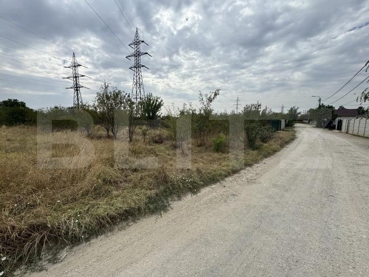 Teren 2981 mp, toate utilitatile la front, zona Bariera Valcii - 1