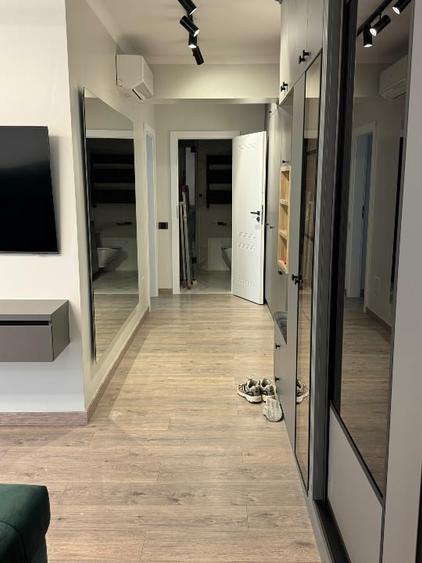 Apartament cu 2 camere semidecomandat, mobilat în Moara de Vânt