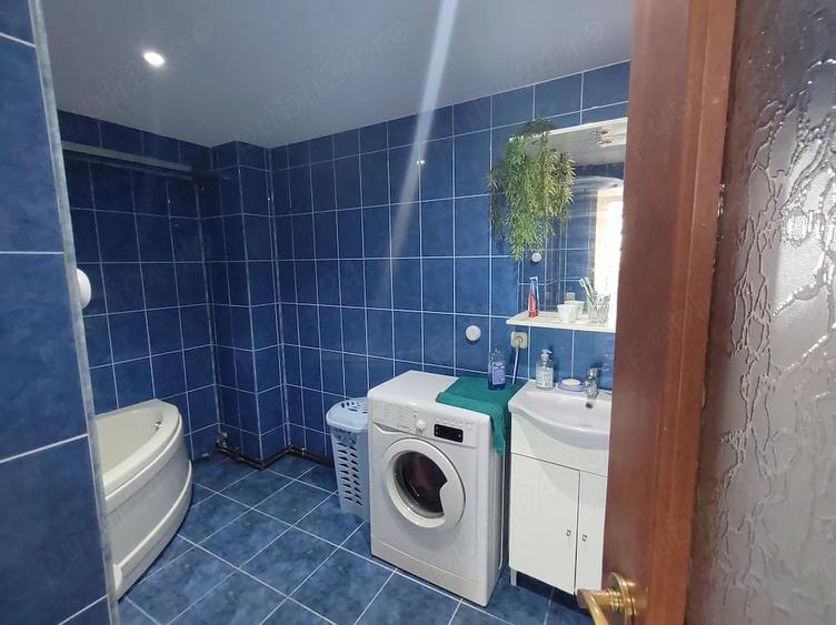 Apartament cu 3 camere decomandat în Ultracentral