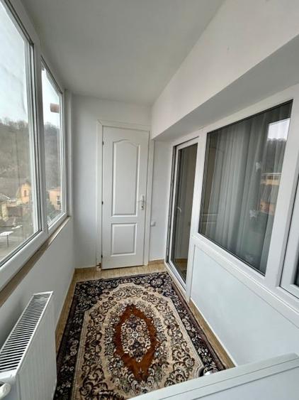 Se oferă spre închiriere apartament cu 2 camere – zonă centrală - 3