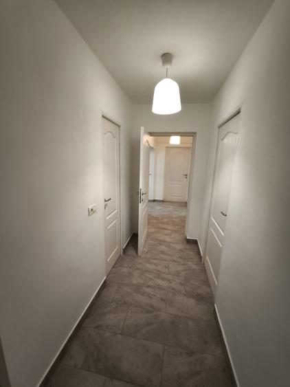 Faleza Nord -Apartament 3 Camere Decomandat - liber imediat! - 1