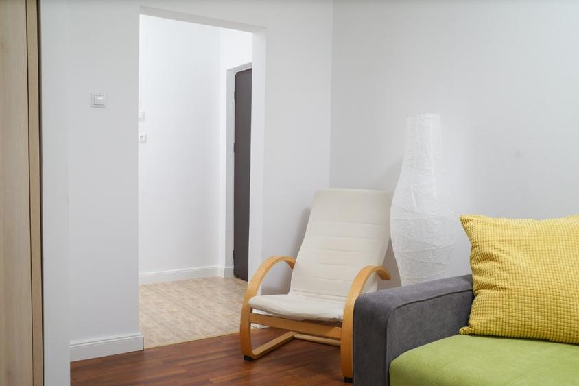 Direct propietar inchiriez garsoniera in zona Brancoveanu - sector 4 - 12