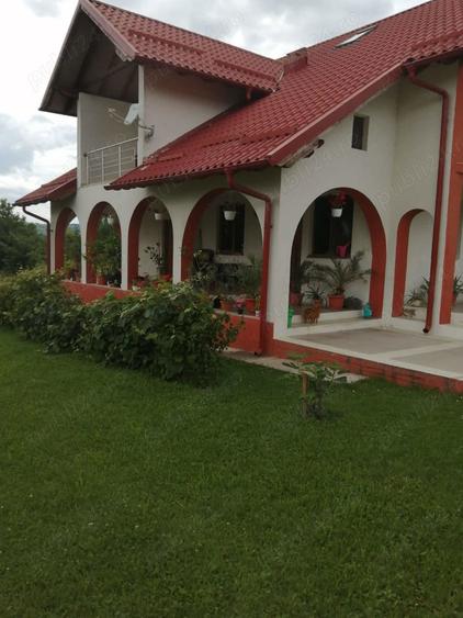 Vand casa de vacanta, tip pensiune ultramoderna, S+P+M, pre? redus la jumatate - 2