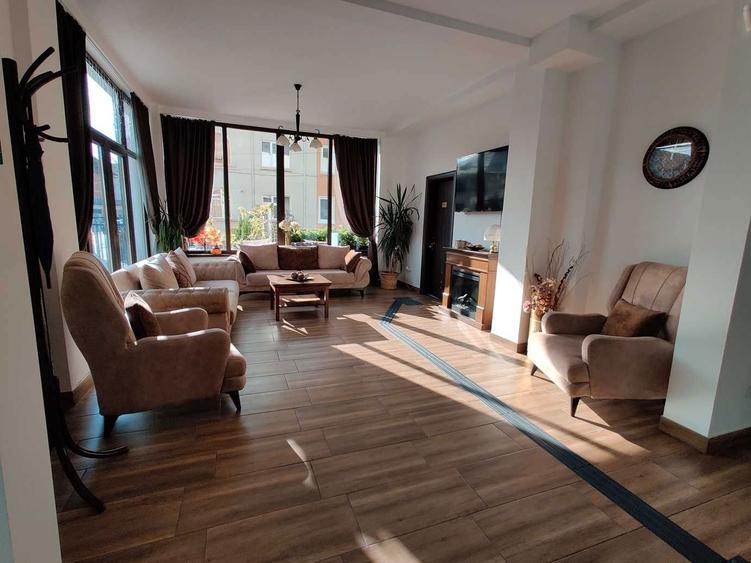 Spatiu multifunctional de inchiriat zona centrala Pucioasa - 8