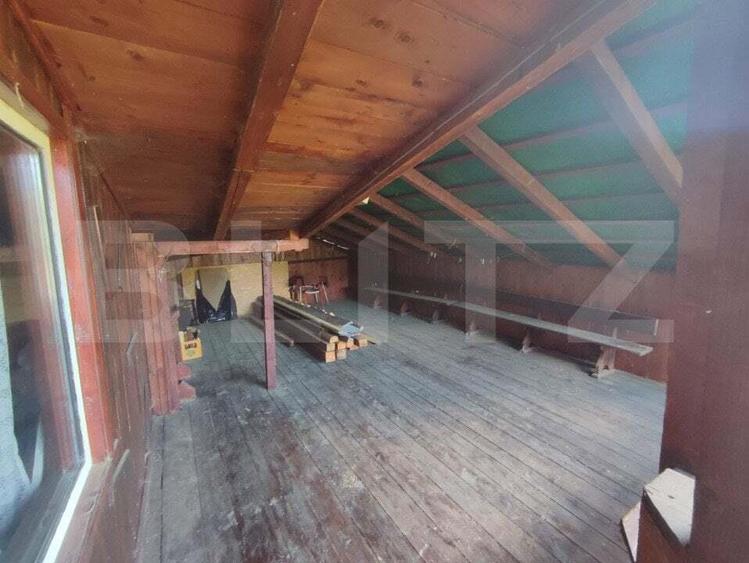 Pensiune 12 camere, 1500 mp teren, Sucevita - 1