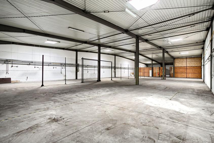 Hală Arad 883 mp - 2