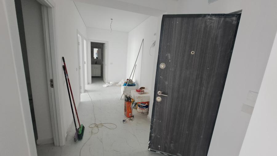 APARTAMENT 3 CAMERE DECOMANDAT BLOC NOU-  PRET PROMOTIONAL - BLOC SUPERB - 51