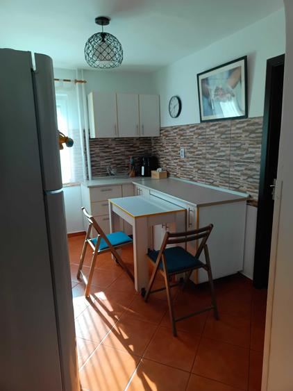 Apartament cu 2 camere decomandat în Vest