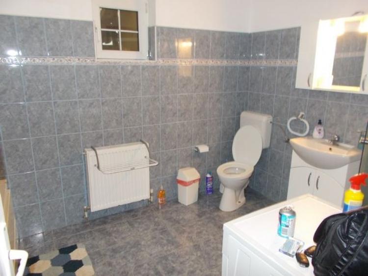 Casă cu 6 camere în Giroc - 6