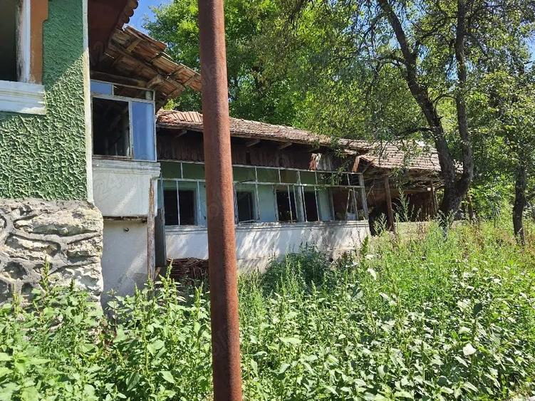 casa veche de reparat - 3