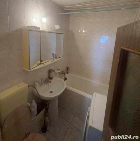 Berceni, Brancuveanu METROU 
bl1968, MOBILATA. - 4