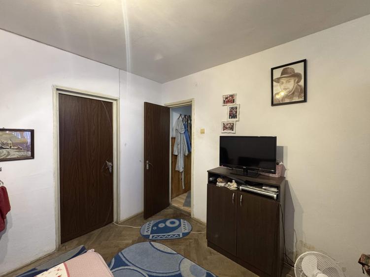 2 cam, 51 mp, etaj 7, fara imbunatatiri, str. Cornisei - 12