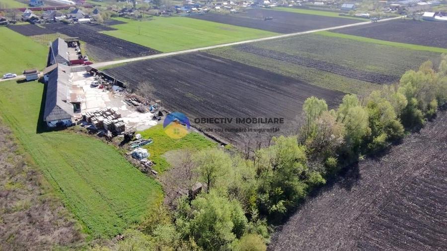 Teren intravilan de 2063 mp, în Podoleni