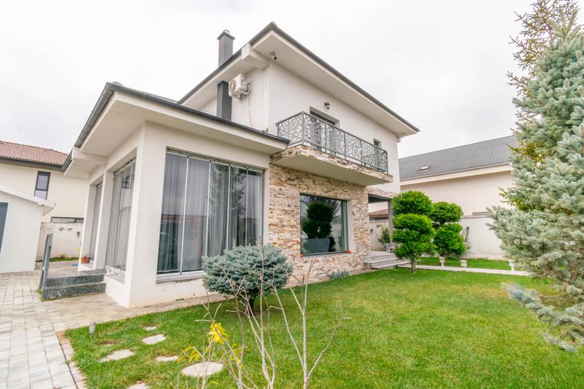 Locuinta construită pentru a fi locuită, nu doar admirată, complet mobilata - 2