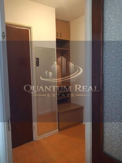 Inchiriez apartament 2 camere zona Al. Obregia - 7