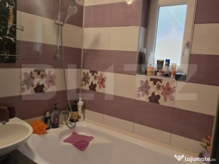 Apartament de vanzare, cu 3 camere, 81.,6 mp, zona Closca - 5