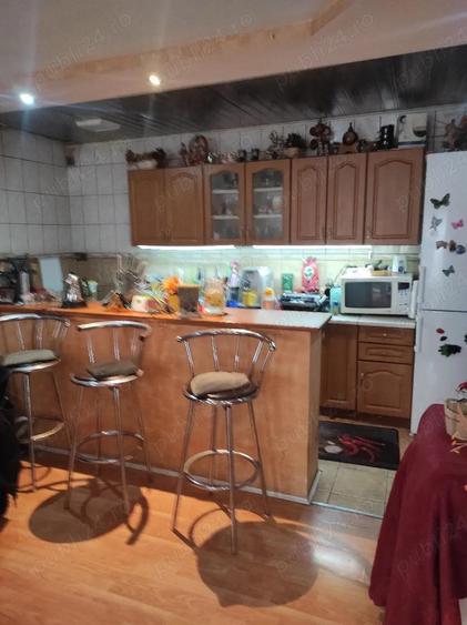 casa P + M, zona biserica din Ceangai - 11