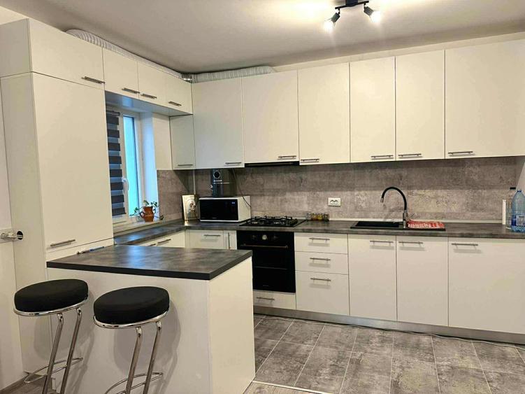 Apartament doua camere de vanzare  - 2
