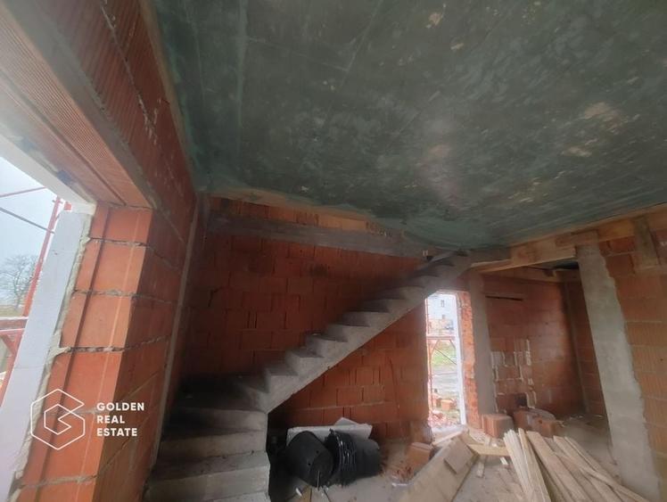 Jumatate de duplex in Sanandrei, Confort și Spatiu, Ideal pentru Familie - 13