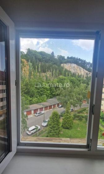 Proprietar vand apartament 2 camere Racadau