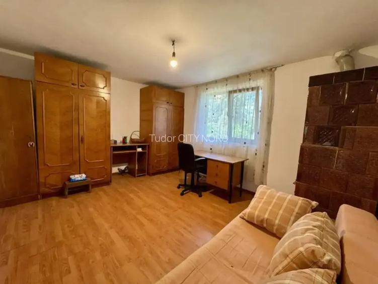Casă cu 4 camere în Sud-Vest Casă cu 4 camere în Sud-Vest