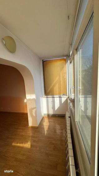 Apartament 3 camere, etaj 3 str.Carpati Piata-Sud Bacau - 1