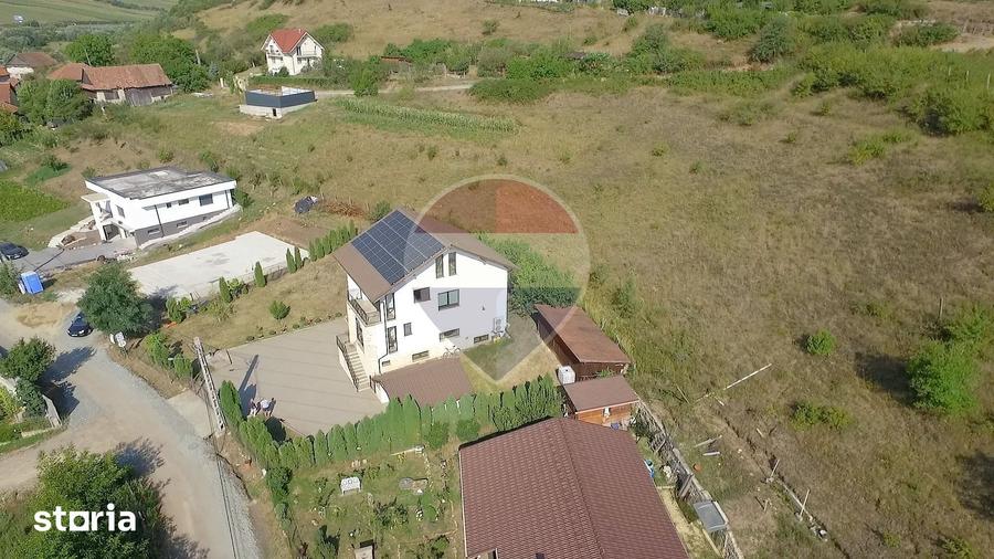 Casă cu 5 camere cu Teren 1065 Mp în Baciu