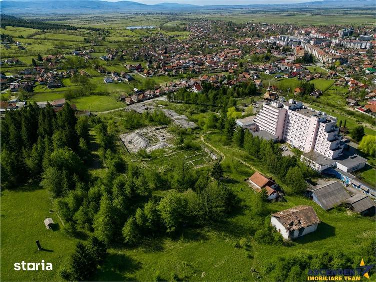 20.000mp teren+Proiect investitional rezidentialaparthotel,in inima st - 11