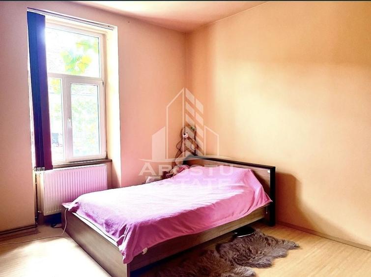 Apartament 2 camere, etaj 1, centrala si clima,  zona Traian - 2