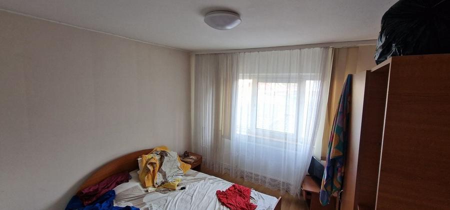 Doua camere decomandate, etajul 1. - 3