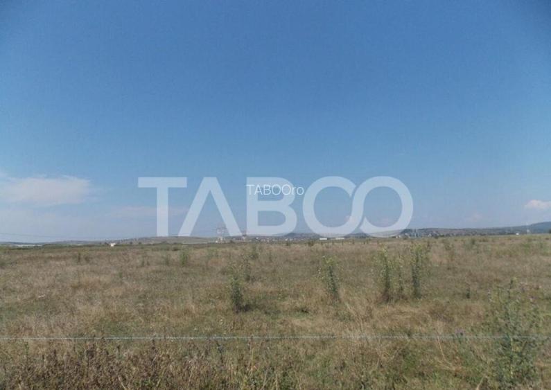 Teren arabil 400 mp in Mohu judetul Sibiu la sosea Teren arabil 400 mp in Mohu judetul Sibiu la sosea