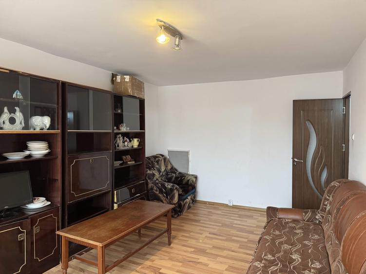 3 cam, 74 mp. decomandat, fara imbunatatiri, et.4, acoperis, Cuza Voda - 10