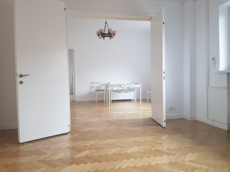 Apartament 3 camere, 2 bai, pretabil birou, ultracentral, 945 euro - 2