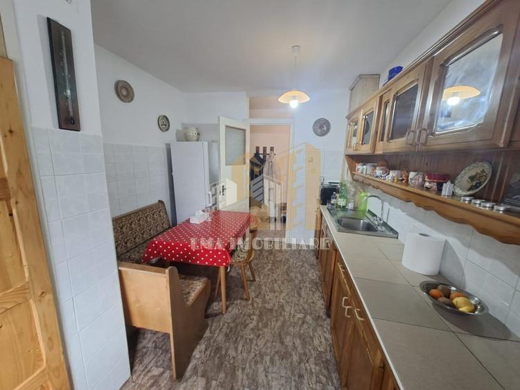 Apartament 3 camere Strada Gloriei Tractoru Brasov - 6