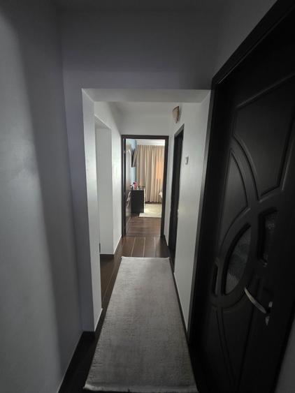 Vand apartament 3 camere Apartament Gaesti - 8