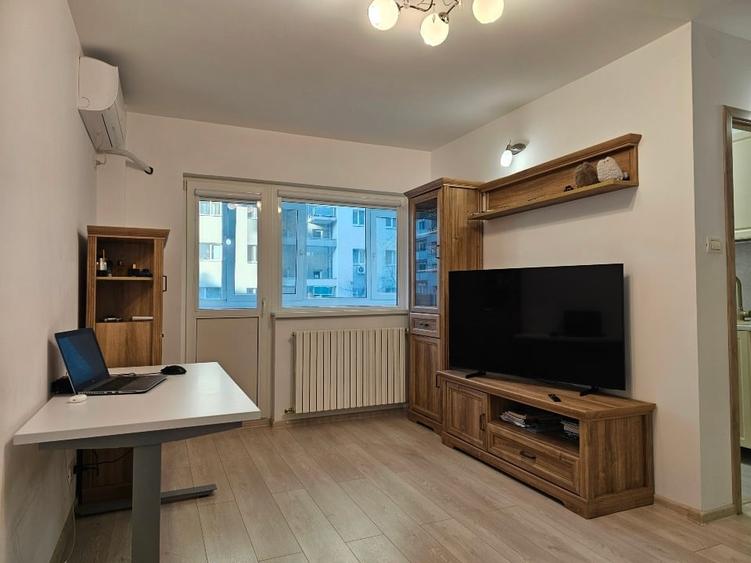 Vând garsonieră bulevardul Basarabia - 3