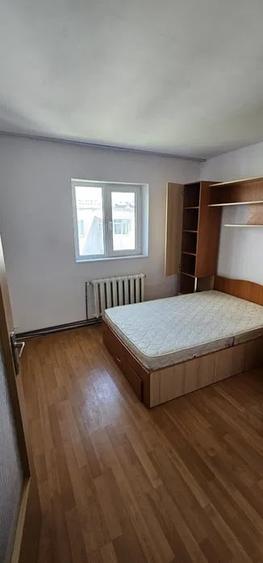 Apartament cu 3 camere in zona Dacia - 86.000 euro( Bloc 1978) - 2