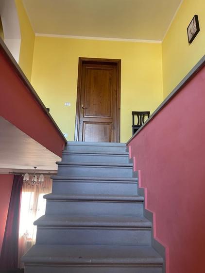 Casă de vânzare cu etaj  - 8