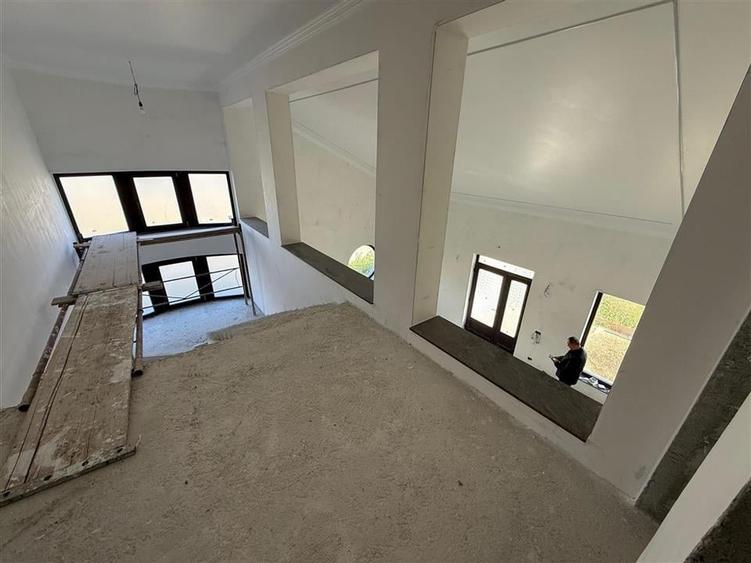 CASA P+E LA STADIU DE FINISAJE,  STR. CUZA VODA,  ZONA PETRESTI - 20