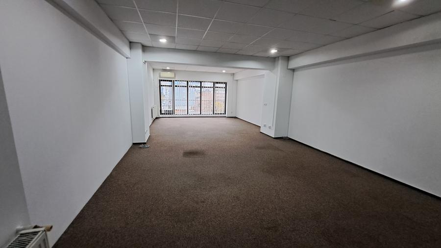 SPATIU BIROU- CLADIRE BIROURI PREMIUM- COSTURILE UTILITATILOR SUNT INCLUSE - 1